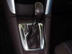 2013款 1.4T 自动 舒适型 5座
