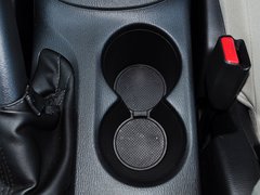 2013款 2.0L 手动 两驱舒适型