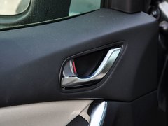 2013款 2.0L 手动 两驱舒适型