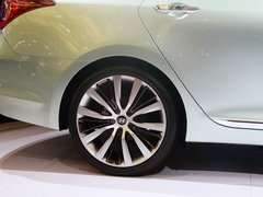 2014款 2.0L 自动 旗舰型