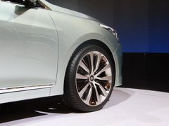 2014款 2.0L 自动 旗舰型