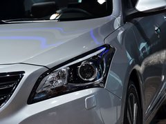 2014款 2.0L 自动 旗舰型