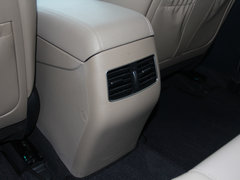 2014款 2.0L 自动 旗舰型