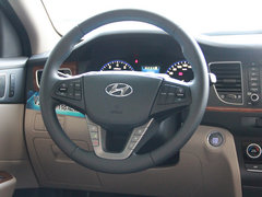 2014款 2.0L 自动 旗舰型