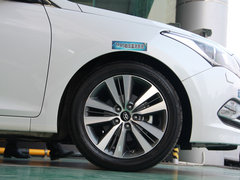 2014款 2.0L 自动 旗舰型