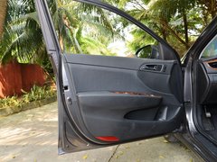 2014款 2.0L 自动 旗舰型