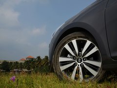 2014款 2.0L 自动 旗舰型