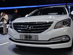 2014款 2.0L 自动 旗舰型