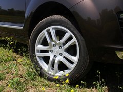 2013款 1.8T 自动 两驱智尊版 5座