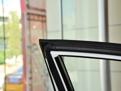 2013款 2.3L 自动 旗舰型