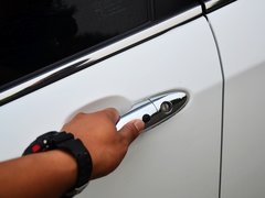 2013款 2.3L 自动 旗舰型
