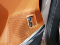 2013款 1.8TSI DSG 豪华型