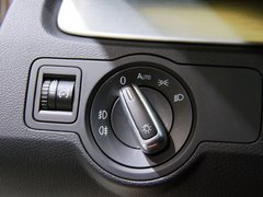 2013款 1.8TSI DSG 豪华型