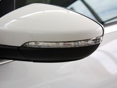 2013款 1.8TSI DSG 豪华型