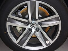 2013款 1.8TSI DSG 豪华型