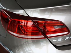 2013款 1.8TSI DSG 豪华型