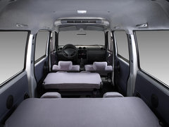 2012款 1.0L 手动 超值型