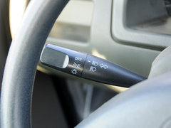 2012款 1.0L 手动 超值型