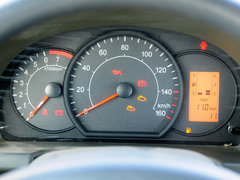 2012款 1.0L 手动 超值型