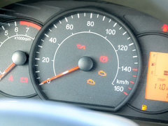 2012款 1.0L 手动 超值型