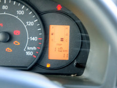 2012款 1.0L 手动 超值型