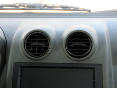 2012款 1.0L 手动 超值型