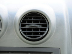 2012款 1.0L 手动 超值型