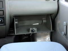 2012款 1.0L 手动 超值型