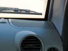 2012款 1.0L 手动 超值型