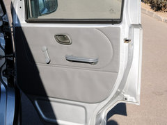 2012款 1.0L 手动 超值型