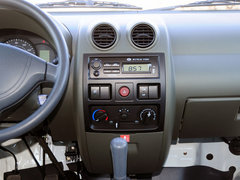 2012款 1.0L 手动 超值型