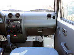 2012款 1.0L 手动 超值型