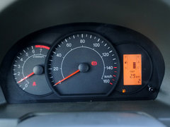2012款 1.0L 手动 超值型