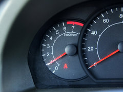 2012款 1.0L 手动 超值型