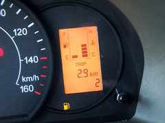 2012款 1.0L 手动 超值型