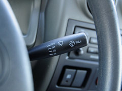 2012款 1.0L 手动 超值型