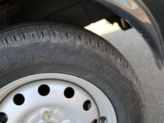 2012款 1.0L 手动 超值型