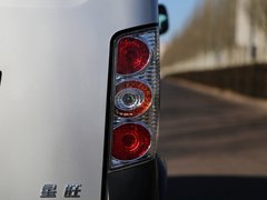 2012款 1.0L 手动 超值型