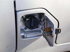 2012款 1.0L 手动 超值型
