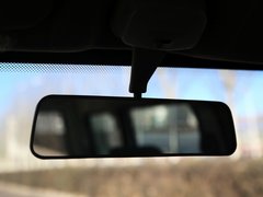 2012款 1.0L 手动 超值型
