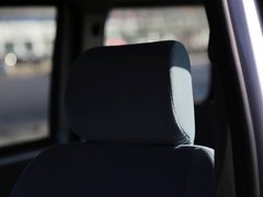 2012款 1.0L 手动 超值型