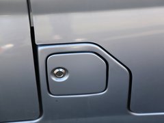 2012款 1.0L 手动 超值型