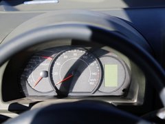 2012款 1.0L 手动 超值型