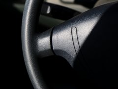2012款 1.0L 手动 超值型