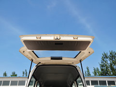 2012款 1.0L 手动 超值型