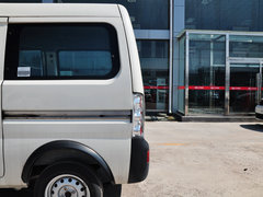 2012款 1.0L 手动 超值型