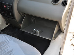 2012款 1.0L 手动 超值型