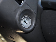 2012款 1.0L 手动 超值型