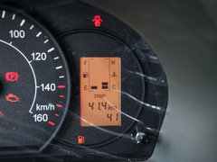 2012款 1.0L 手动 超值型