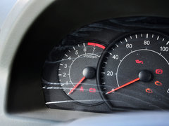 2012款 1.0L 手动 超值型